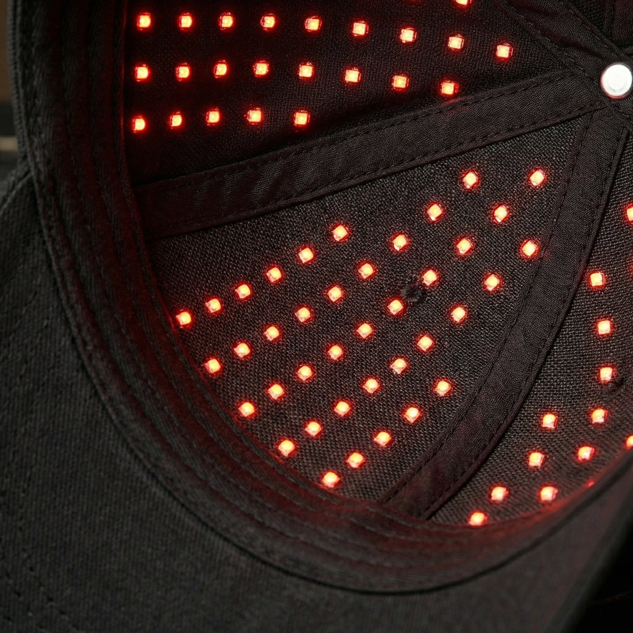 Lustrée LumiCap™ – Red Light Hair Growth System